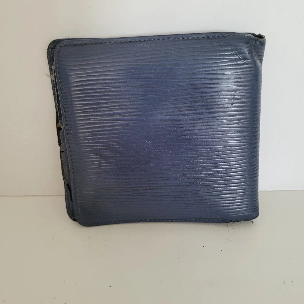 Louis Vuitton Blue Epi Leather Marco Bifold Wallet Coin Pocket SP0065 France